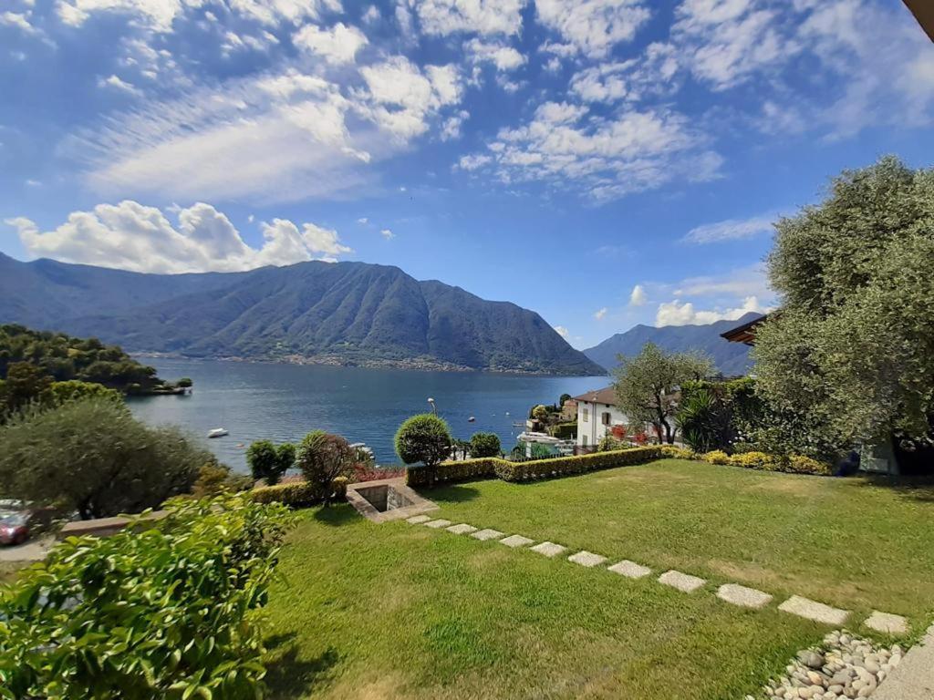 Big Apartment With Lake View And Two Bedrooms Sala Comacina Exterior foto