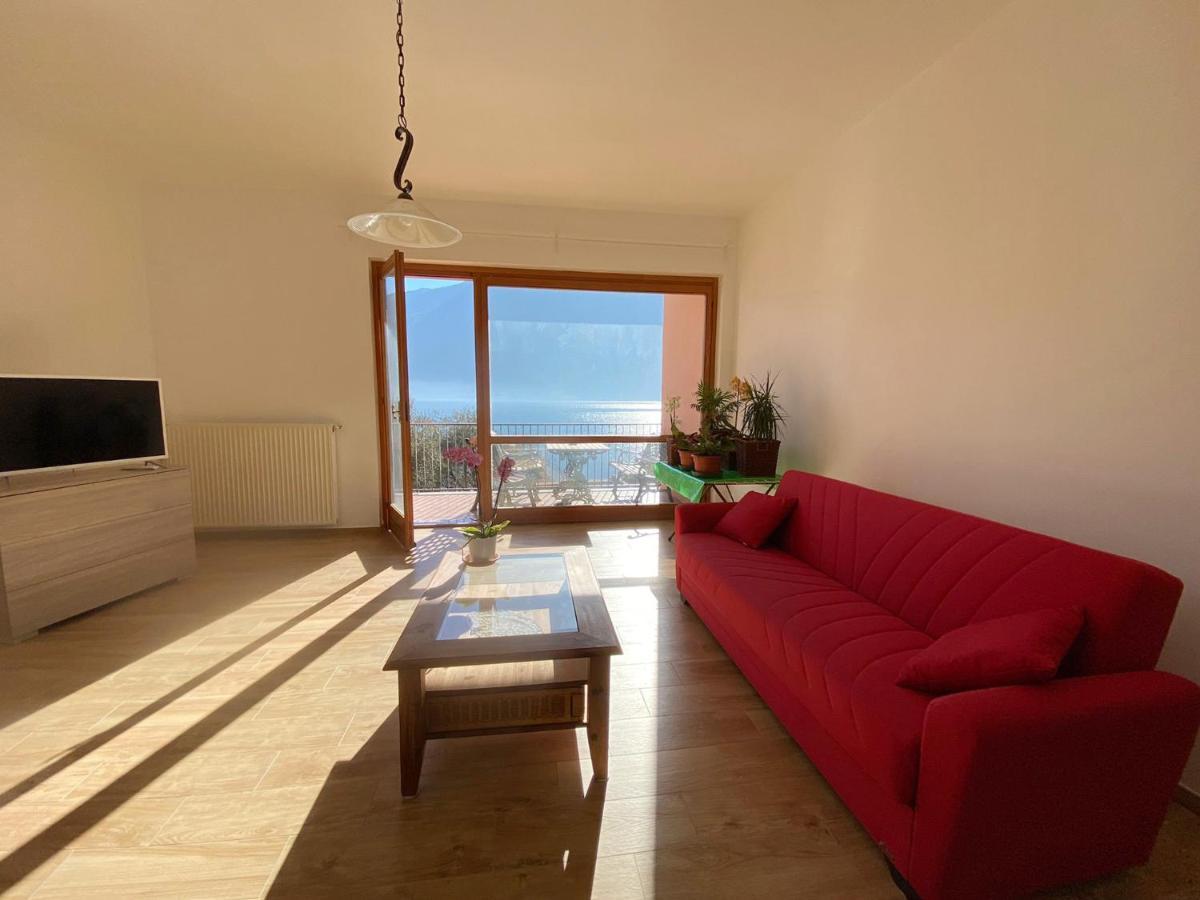 Big Apartment With Lake View And Two Bedrooms Sala Comacina Exterior foto